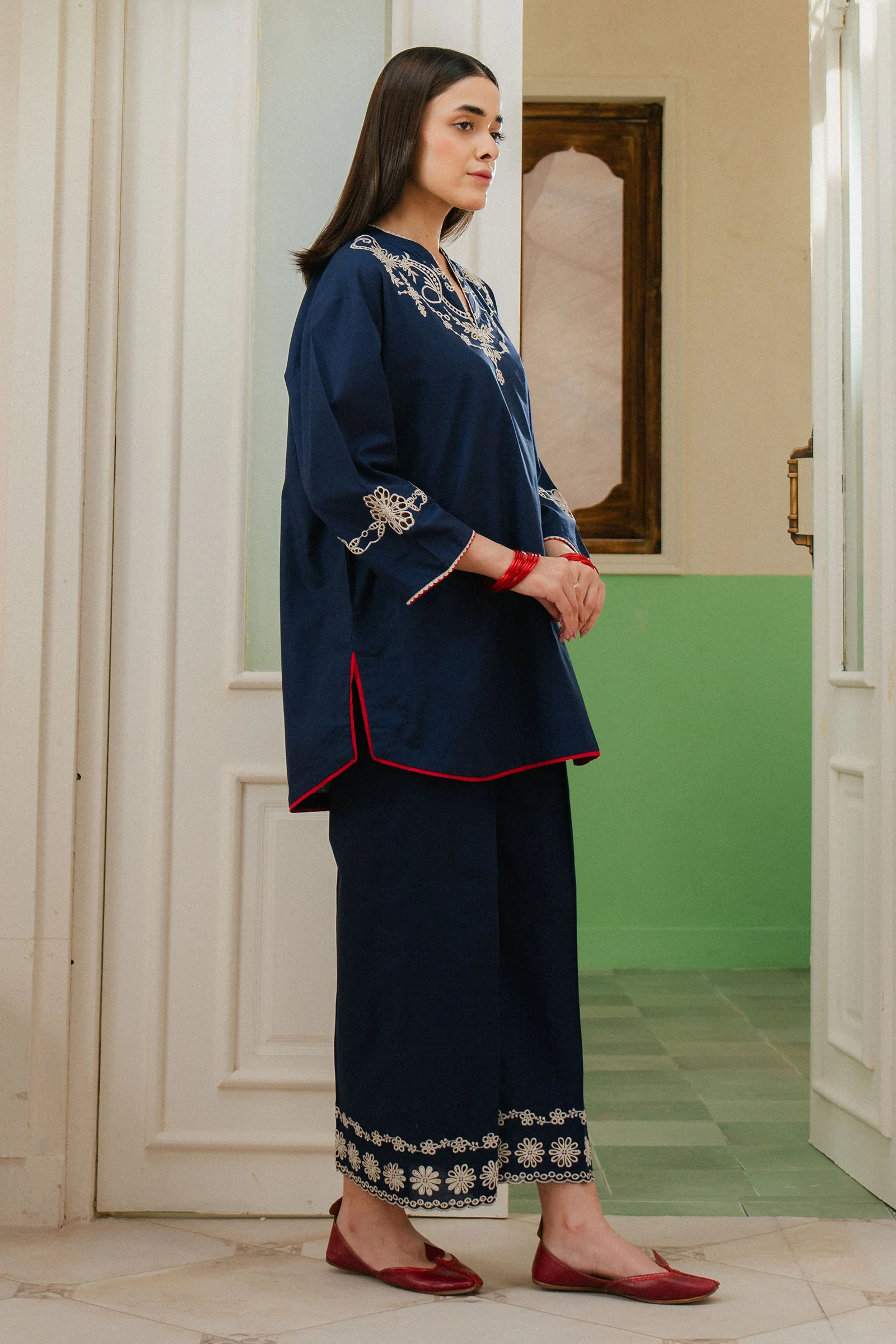 CR25B0103 - Image 3