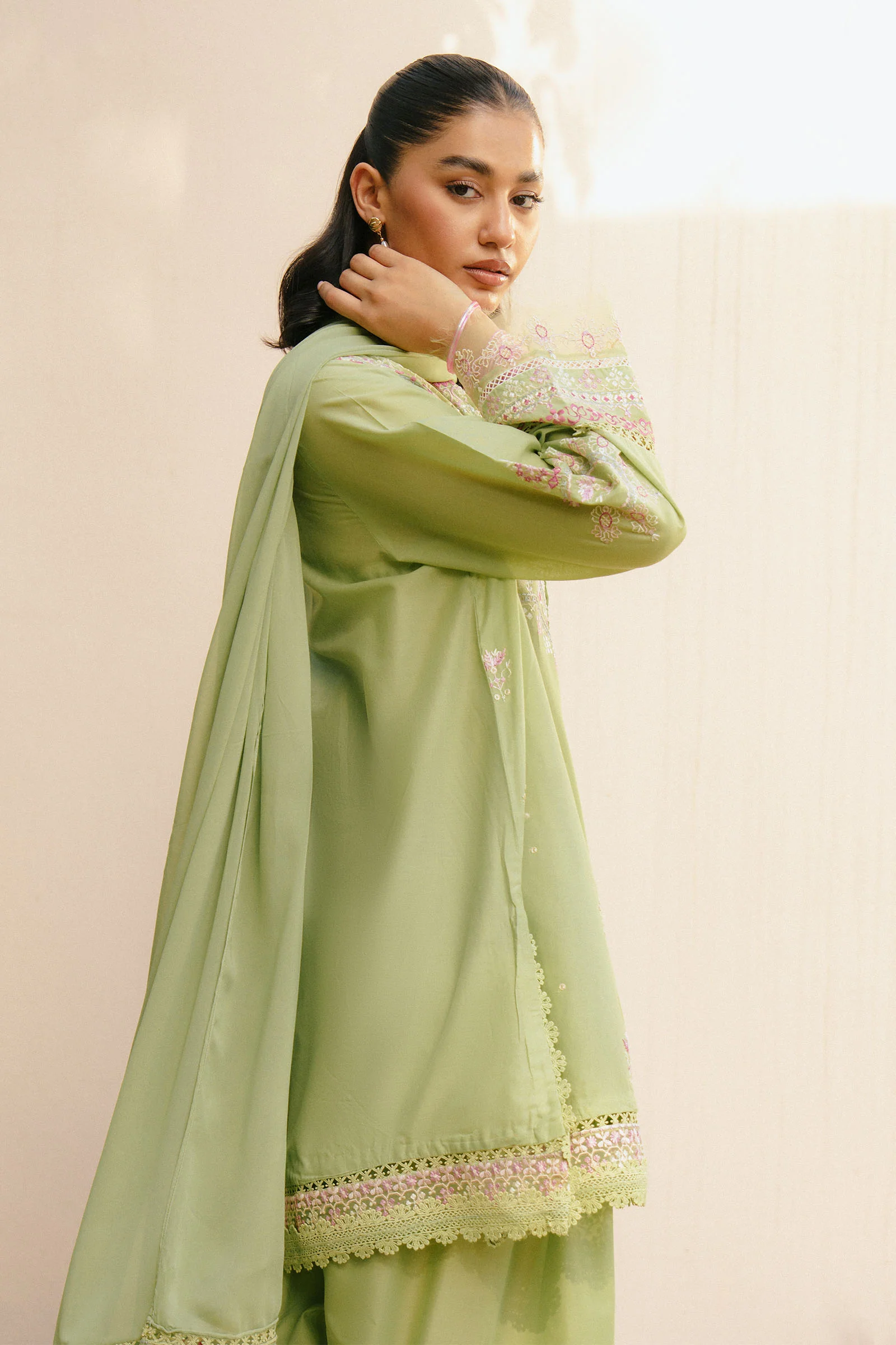 CR25P0534 - Image 3
