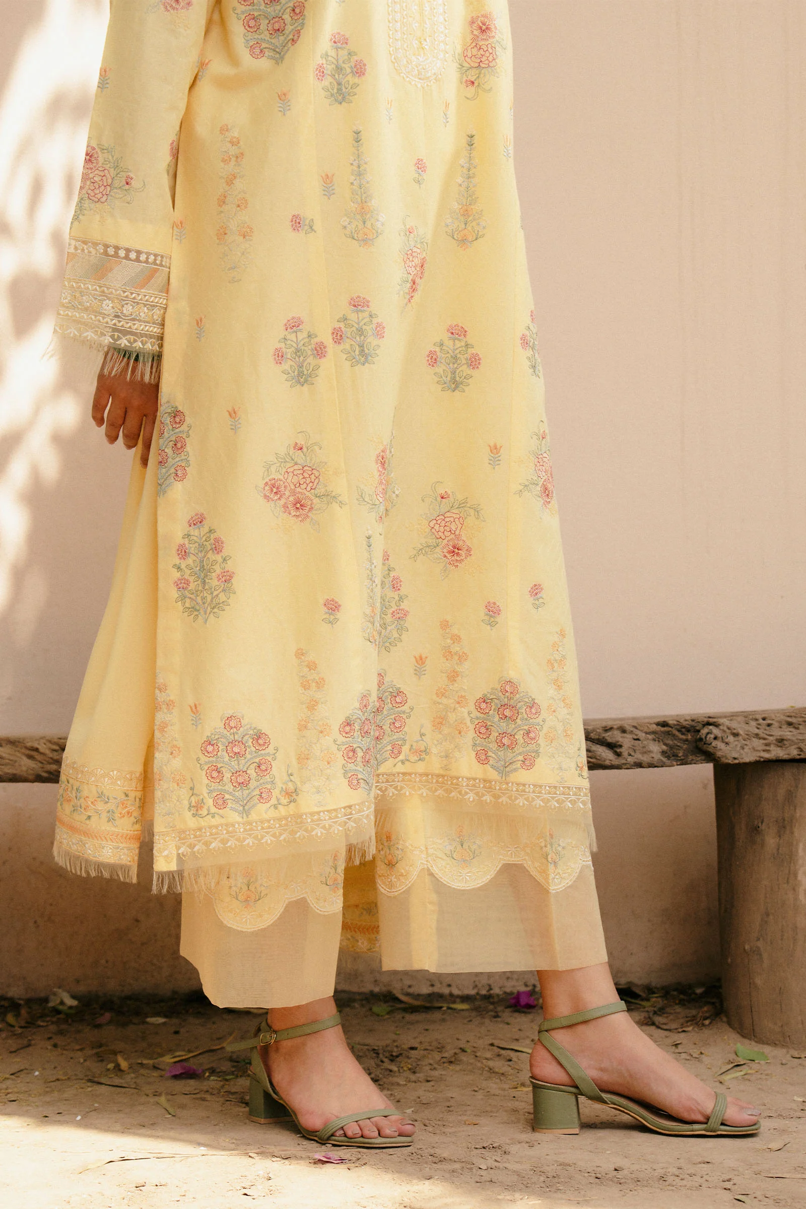 CR25P0542 - Image 4