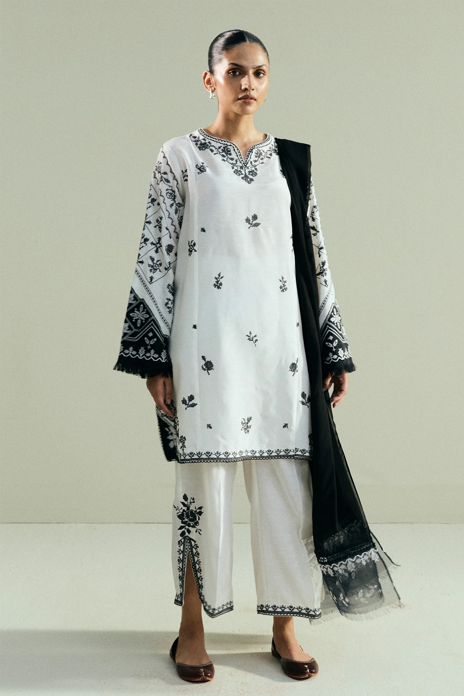 CR25P0951 - Image 3