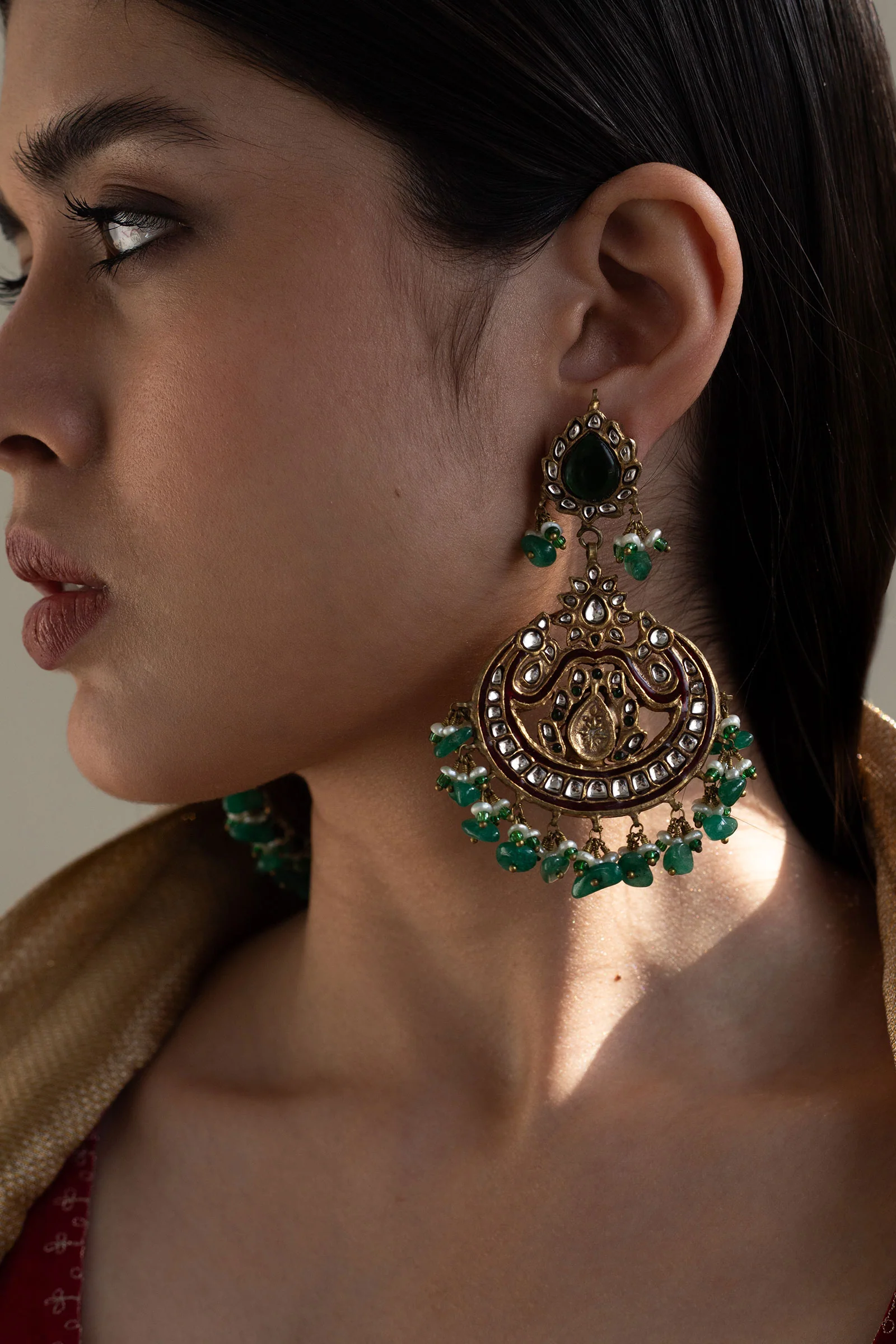 GOLD PLATED PEACOCK GREEN EARRINGS - Image 2