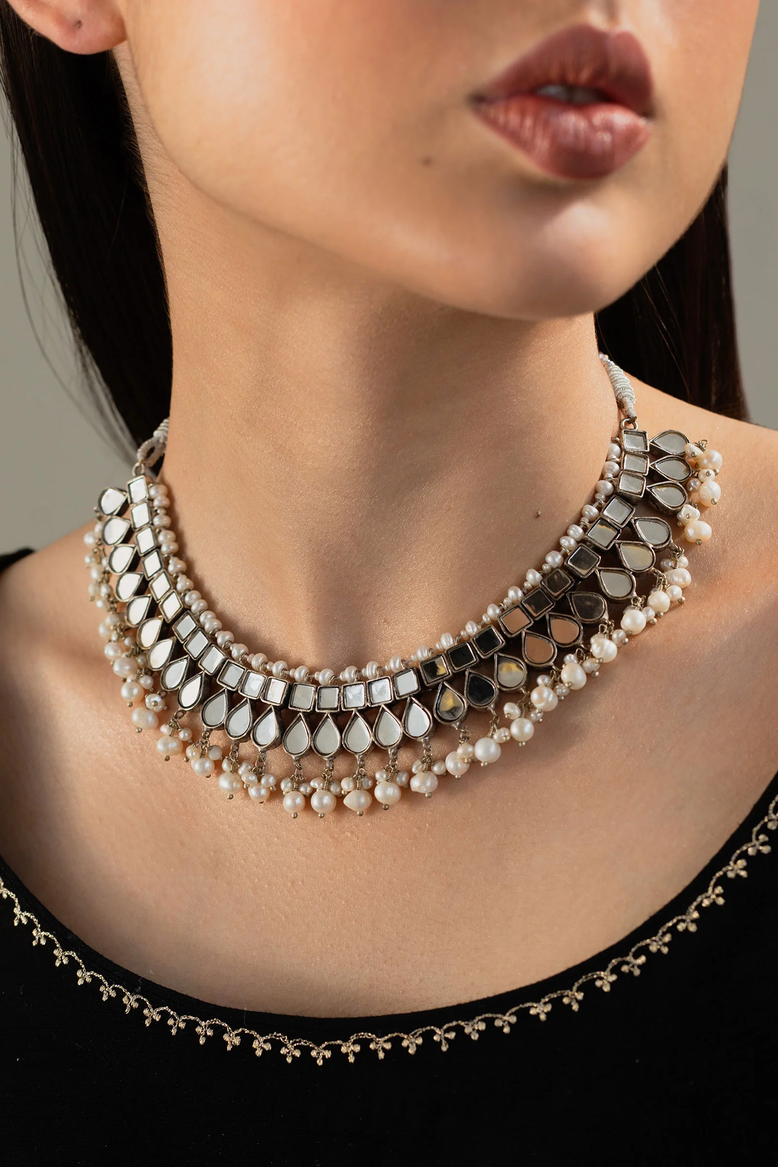 SILVER PLATED KUNDAN CHOKER - Image 3