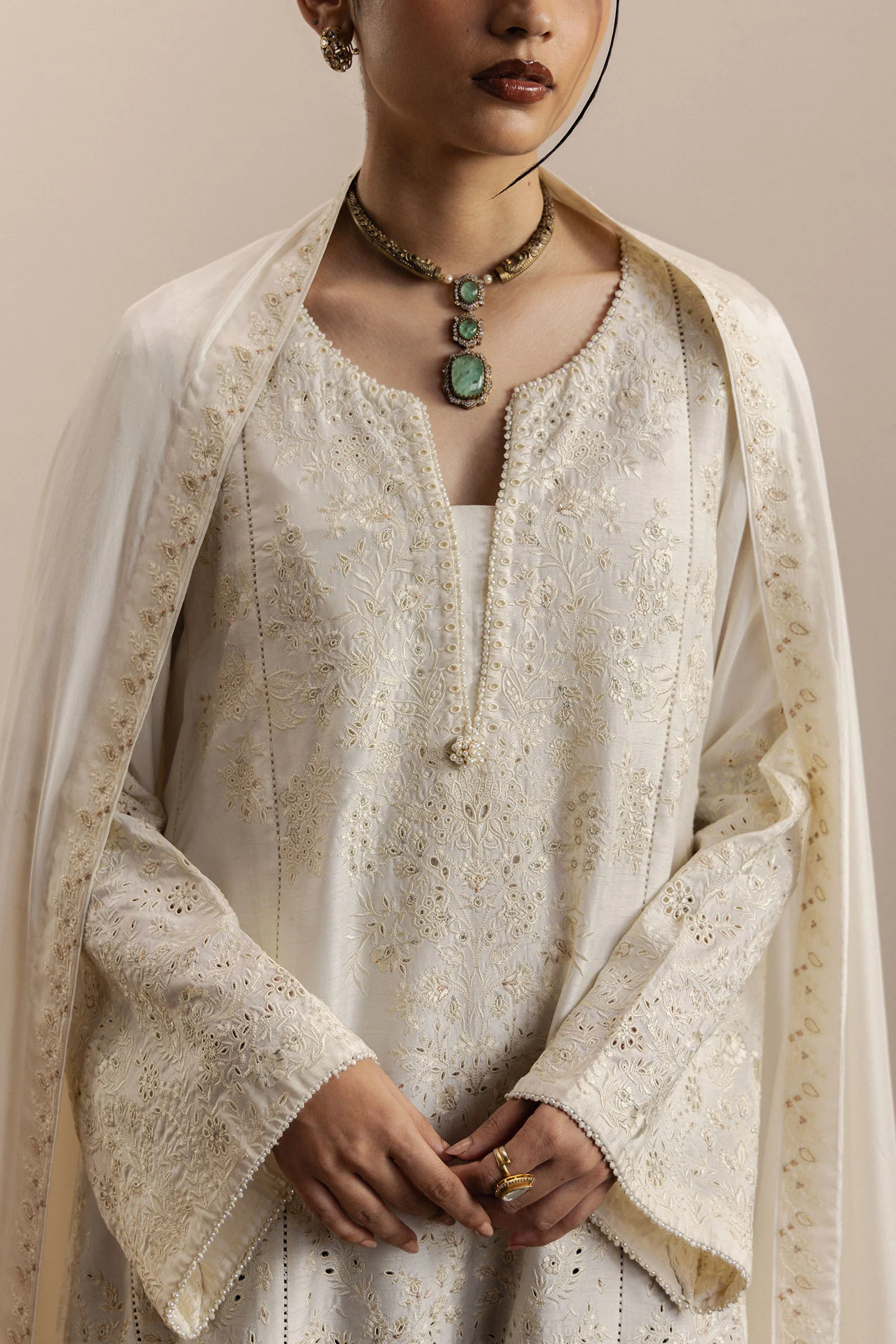 Aabroo - Image 3