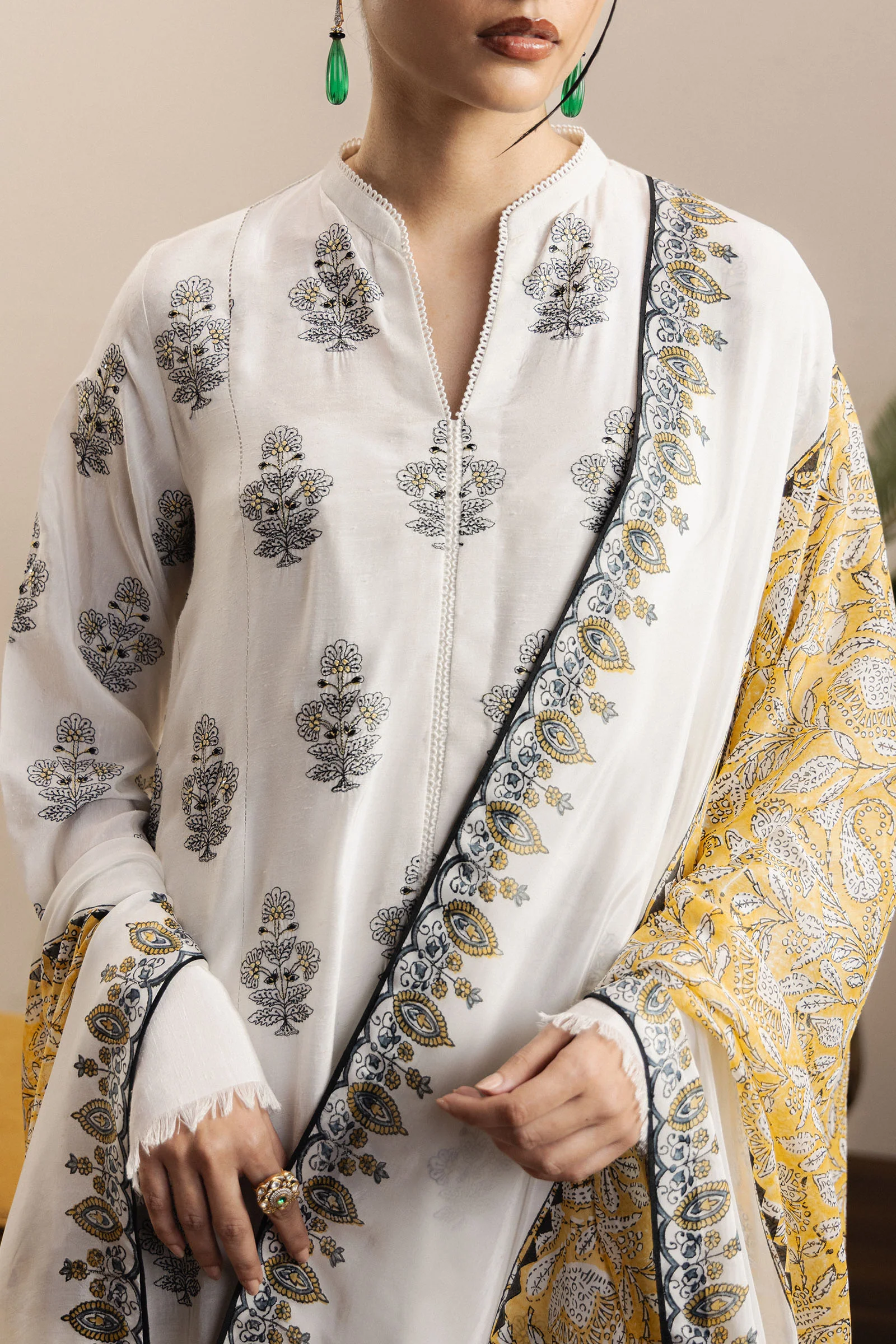 Mahgul - Image 2