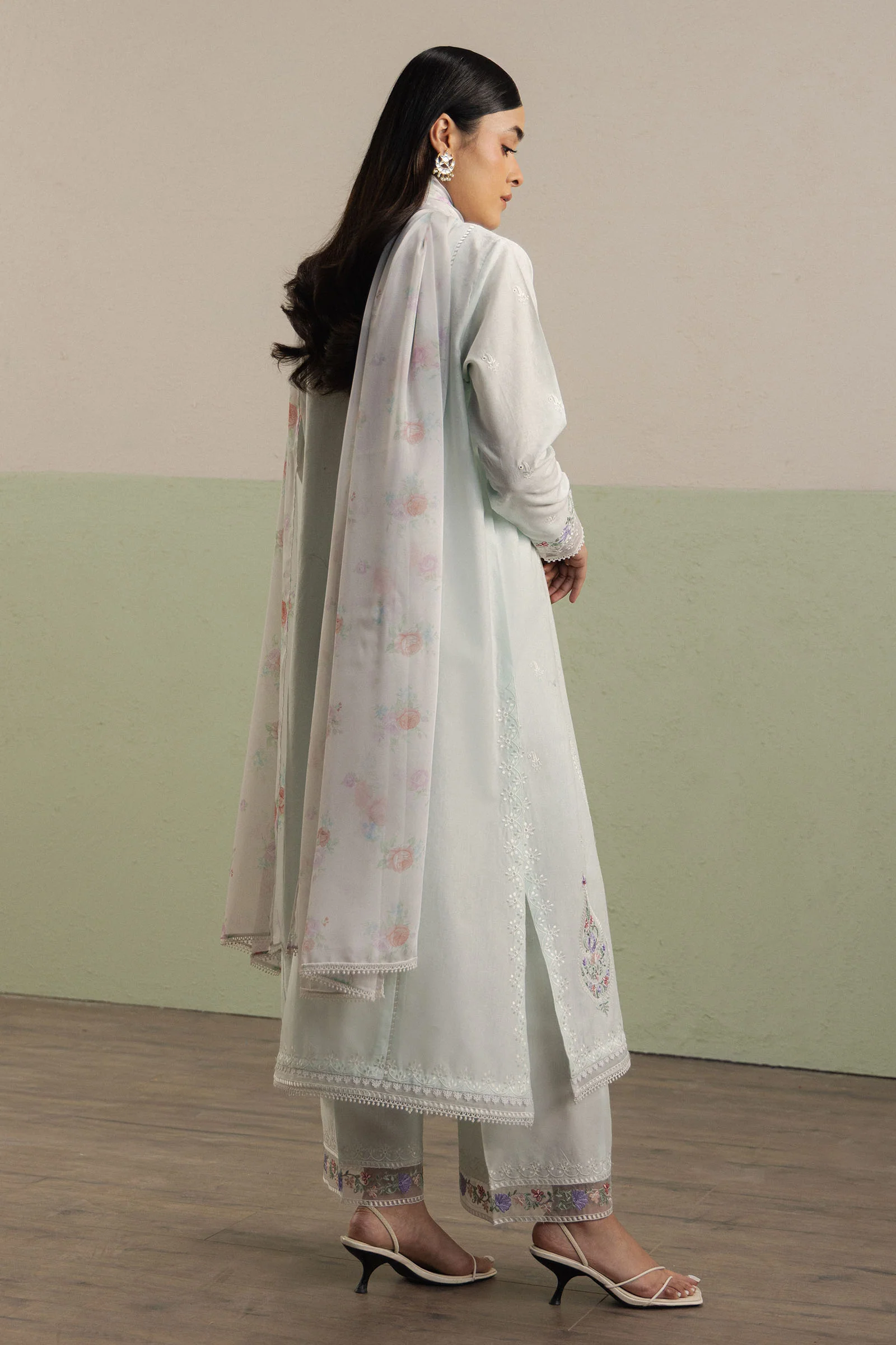 Nilofer - Image 4