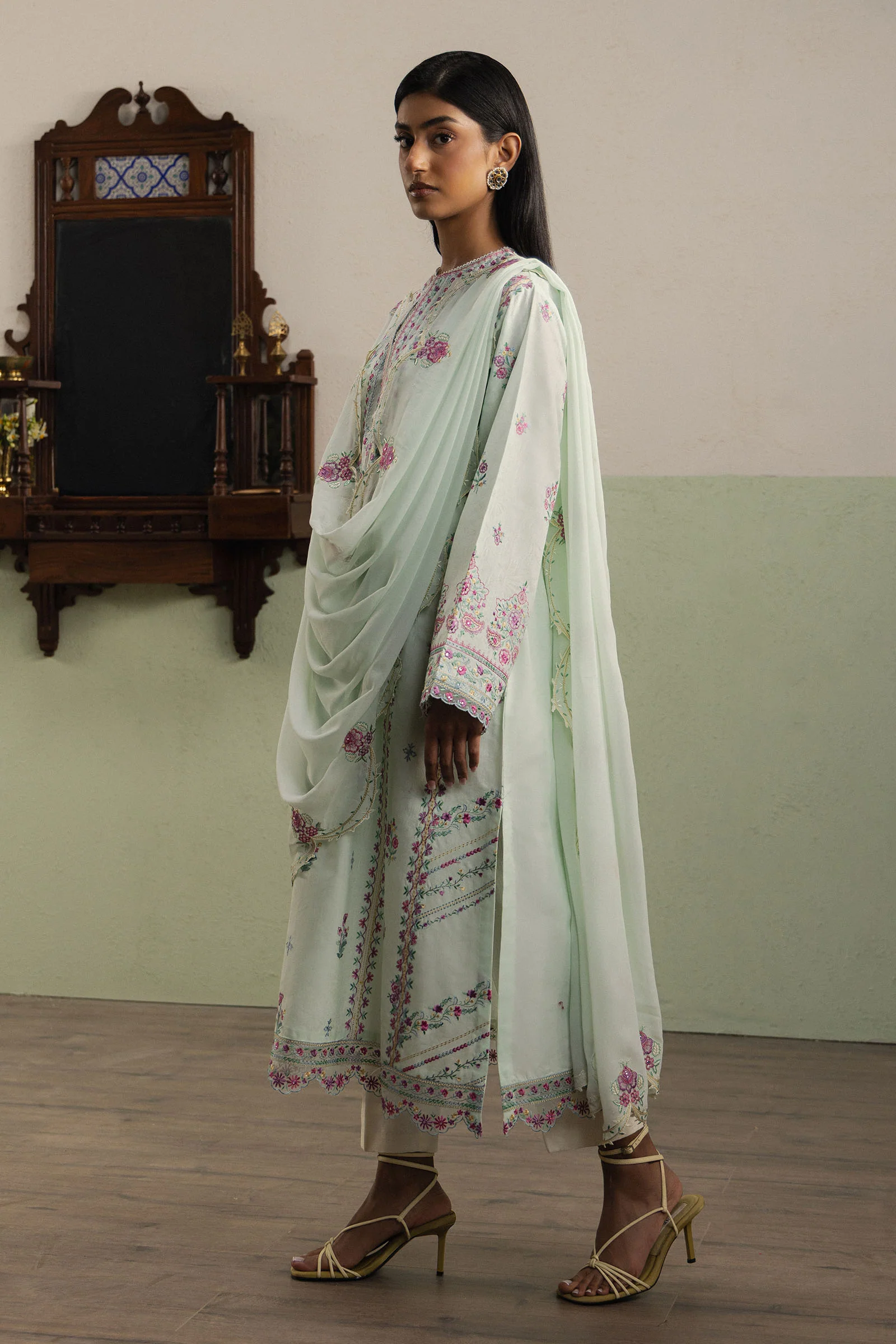 Nargis - Image 4