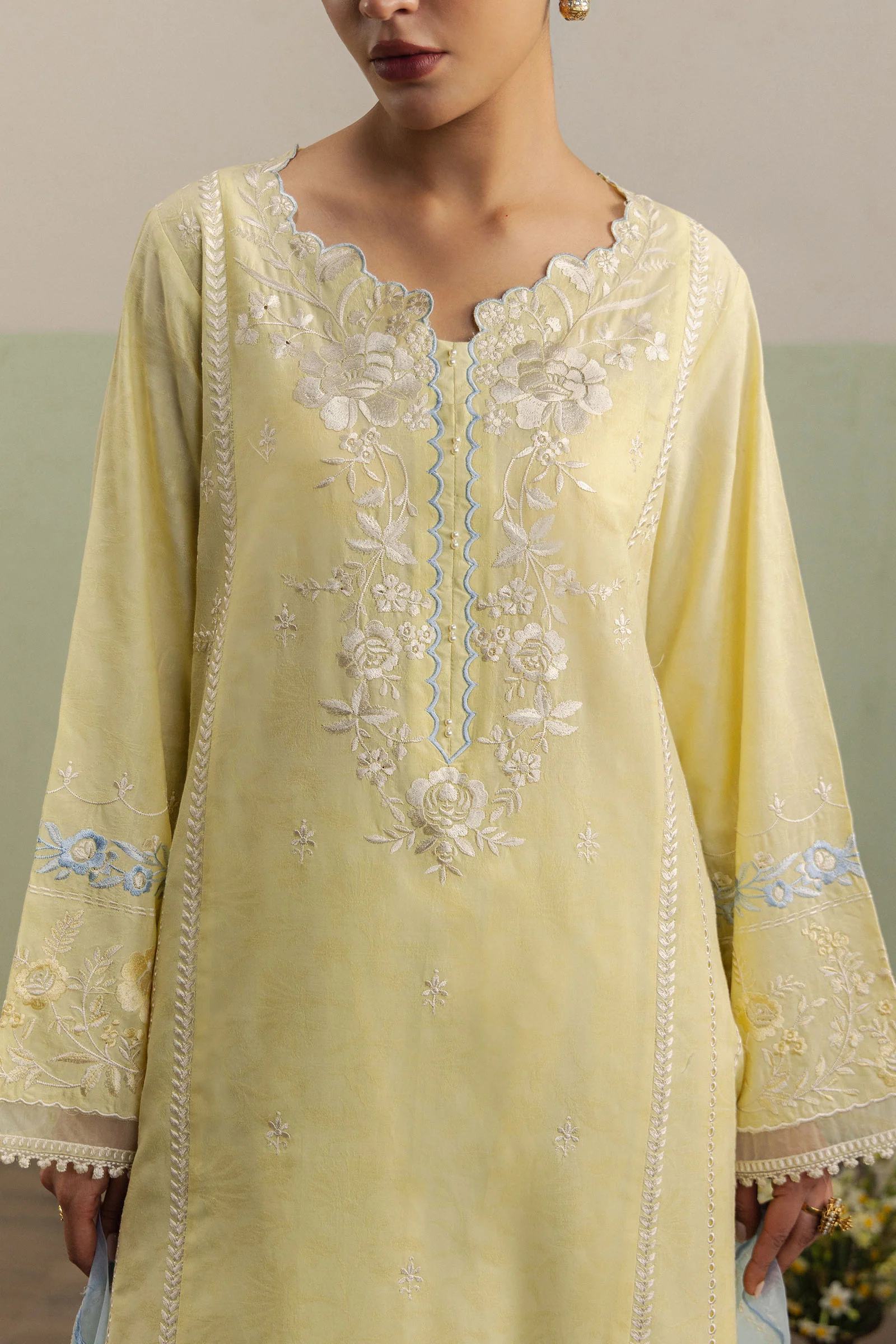 Mahnoor - Image 3