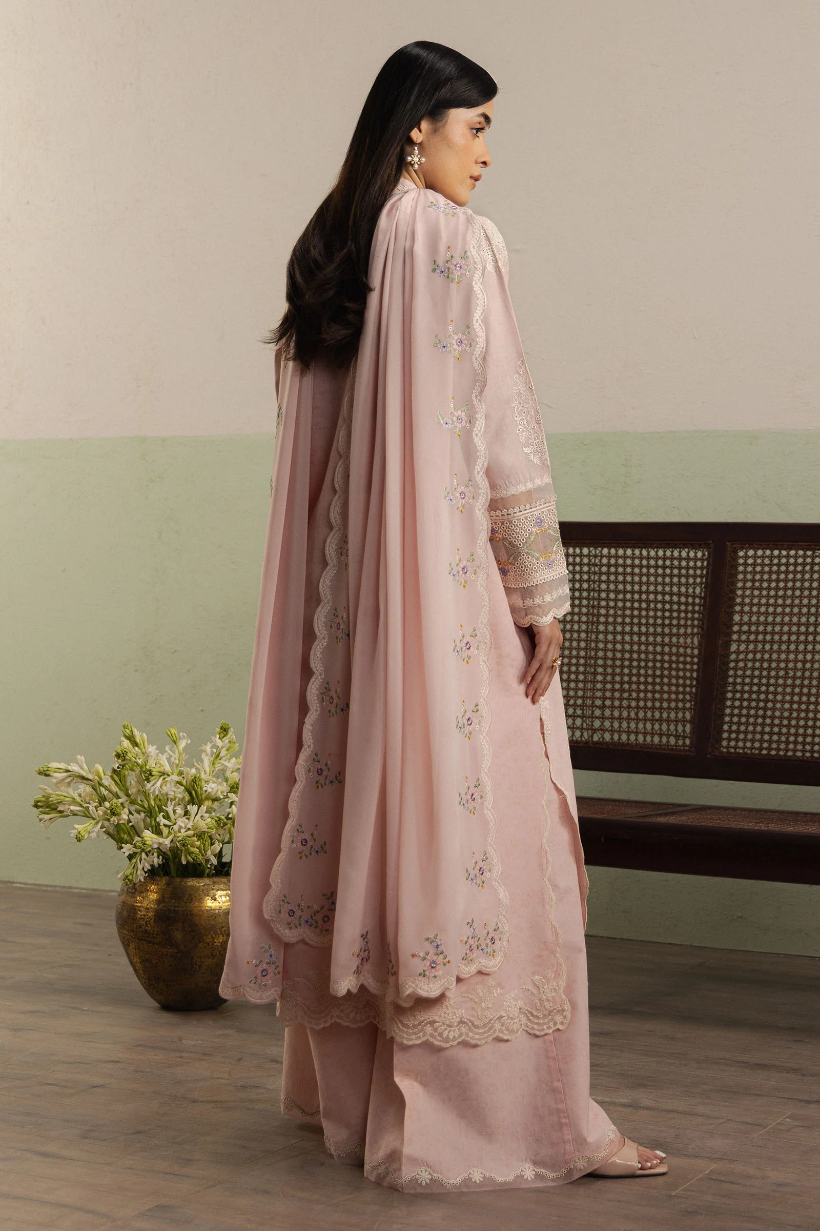 Laraib - Image 3