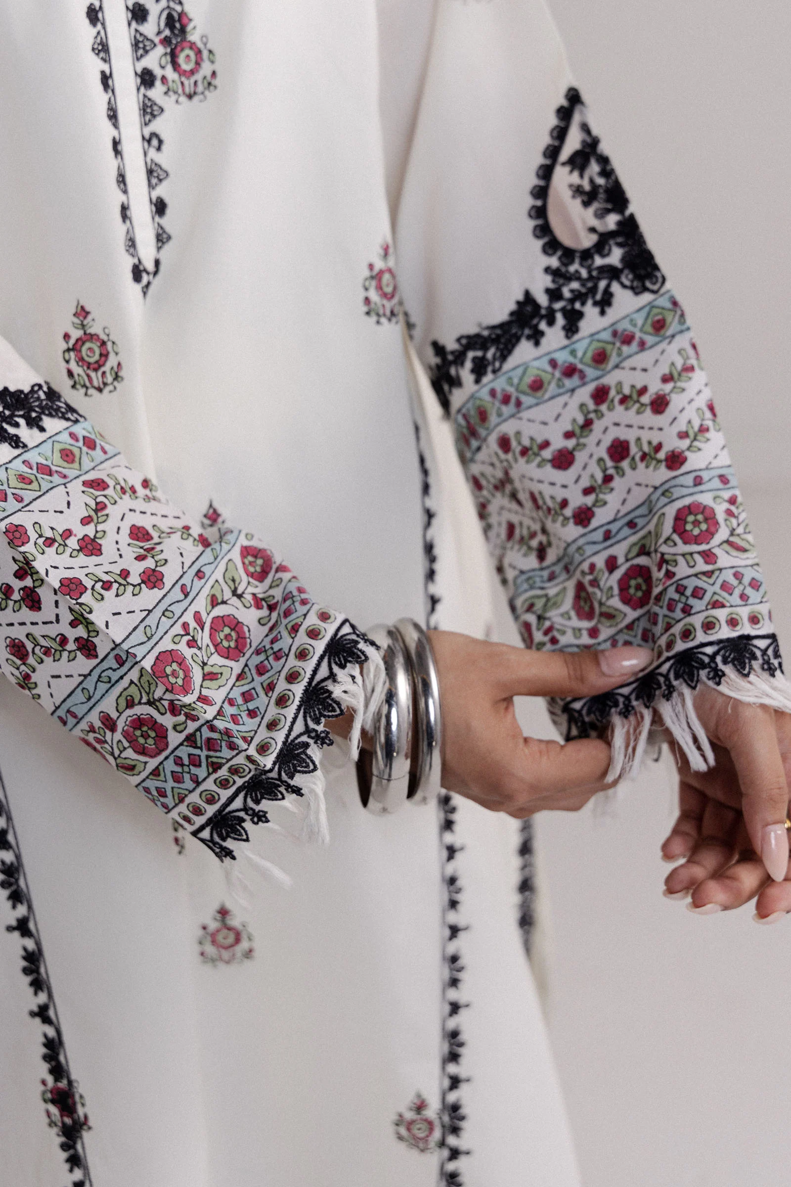 SAFIRA - Image 5