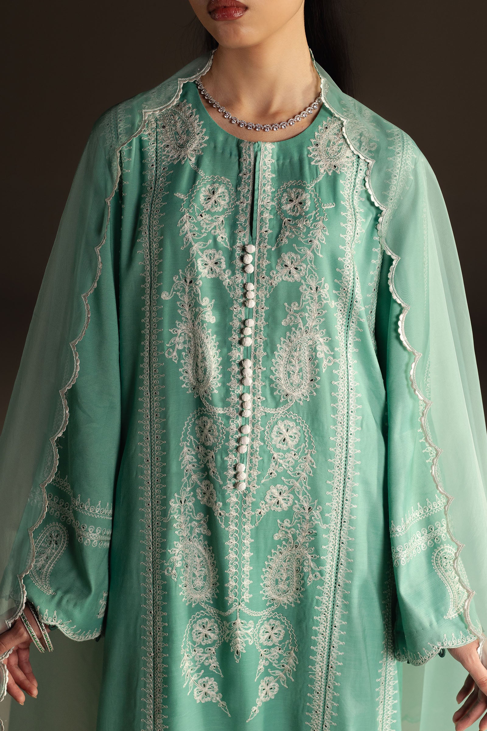 Mahveen - Image 3