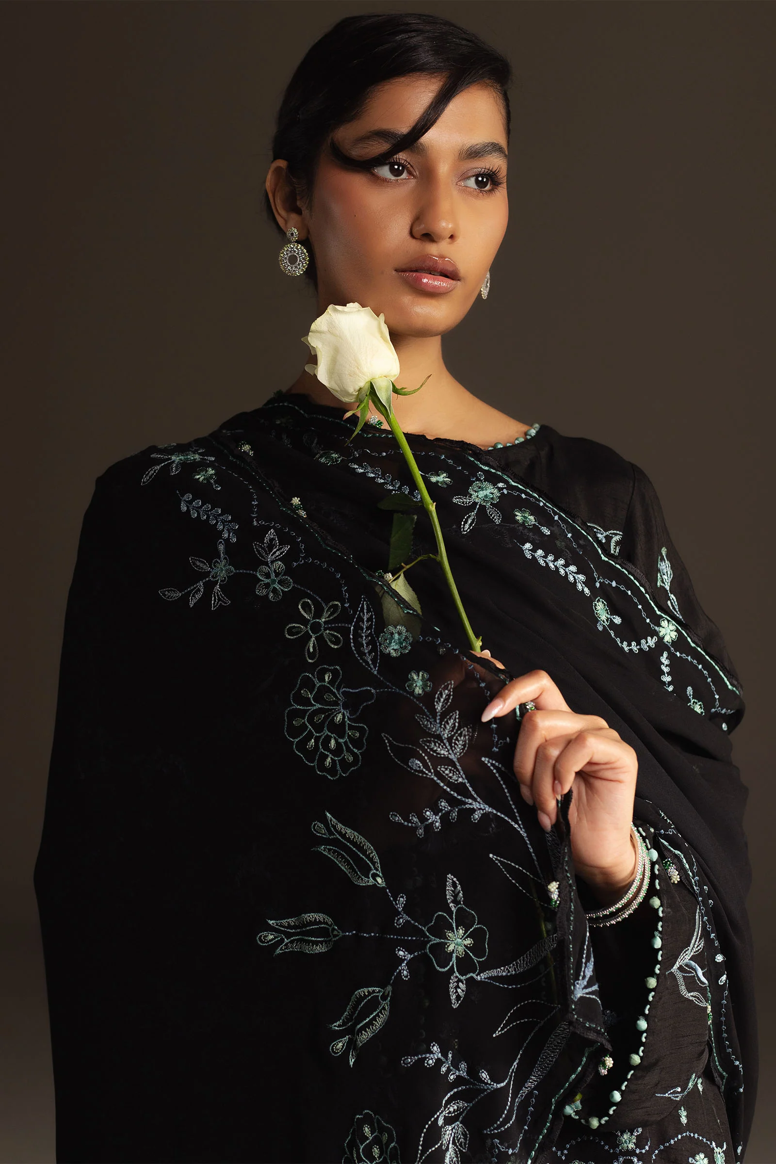Hoorain - Image 4